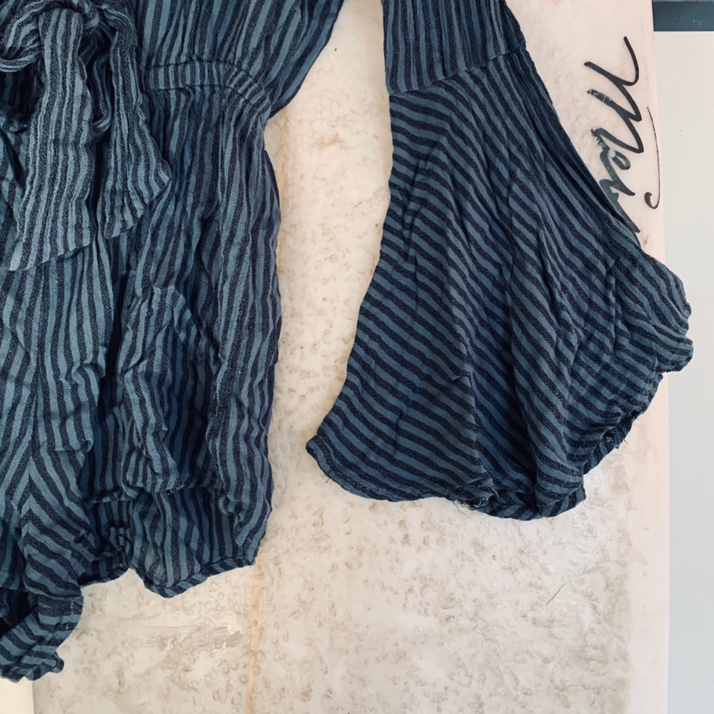 Billabong blue bell sleeve romper